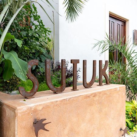 Hotel Sutuk Valladolid  Exterior photo